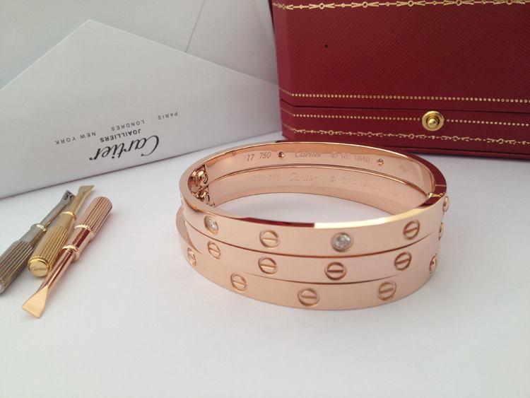  Cartier Love Bracelet Pink Gold 4 Diamonds B6036016 (New Version - Prevent Screws Fall Out)