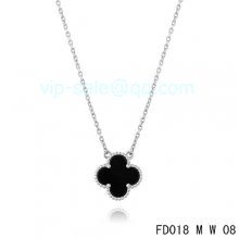 Replica Van Cleef & Arpels Vintage Alhambra Pendant In White Gold