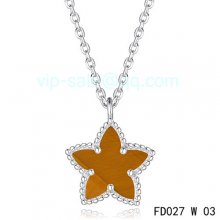 Imitation Van Cleef & Arpels Alhambra Maple Leaf Pendant In White Gold